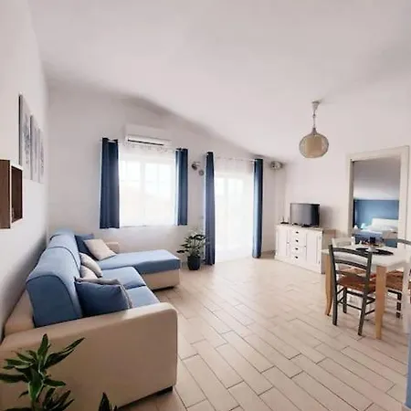 Ama Apartment *